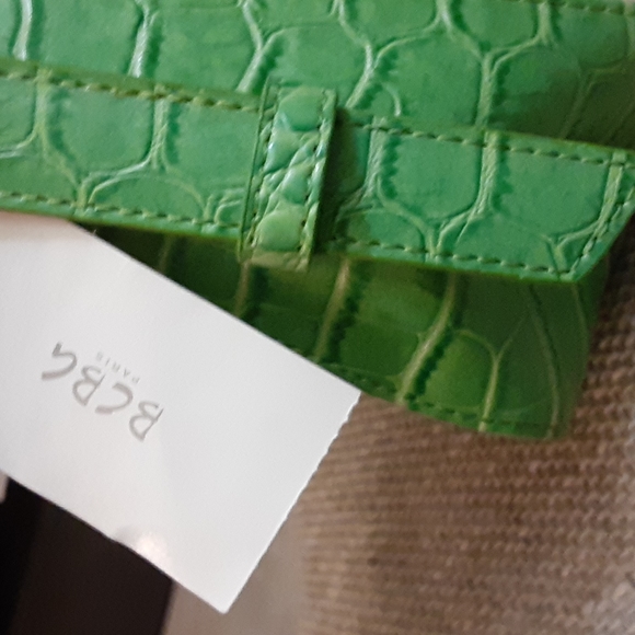 "BCBG" Paris Hand bag - Picture 9 of 10